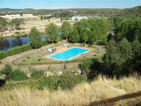 camping lago de sanabria bungalows|Campings en Puebla de Sanabria, bungalows en Puebla de。